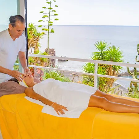 Orca - Adults Only 푼샬