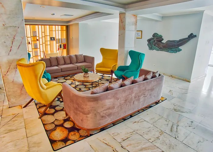 Orca - Adults Only 푼샬