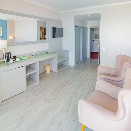 Orca Hotell 4*