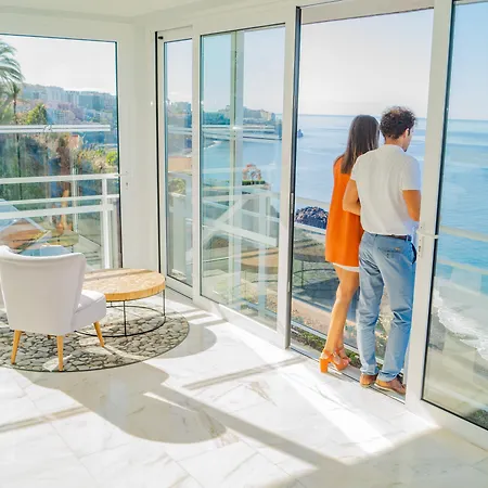 Orca - Adults Only 4*