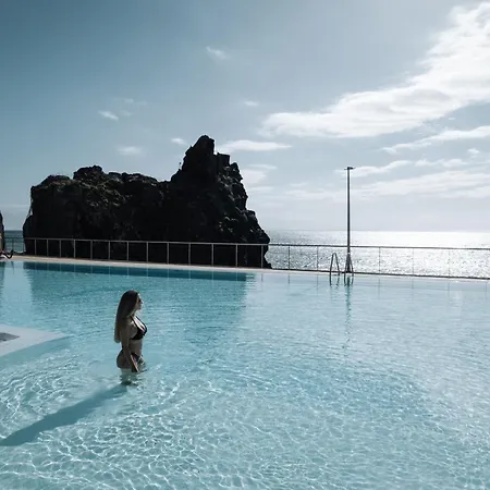 Orca - Adults Only 4*