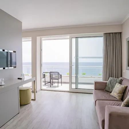 Orca - Adults Only فونشال