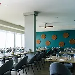 Orca - Adults Only 4* פונשל